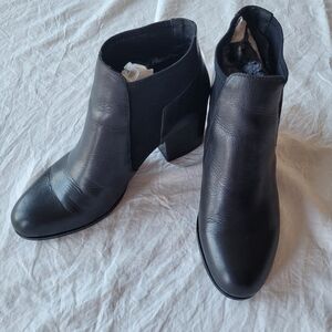 Eileen Fisher Womens Black Leather Ankle Boots Size 8
